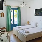Βίλα Danae - Seaside With Pool & Hot Tub *