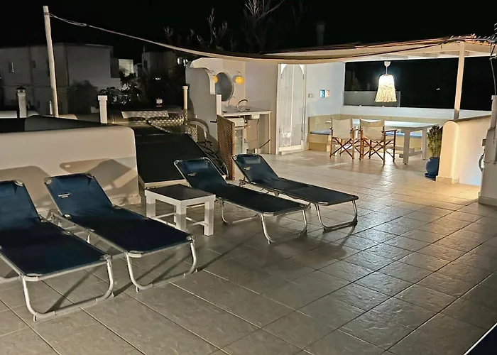 Danae - Seaside With Pool & Hot Tub