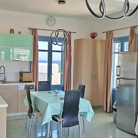 Danae - Seaside With Pool & Hot Tub