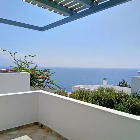 Villa Danae - Seaside With Pool & Hot Tub